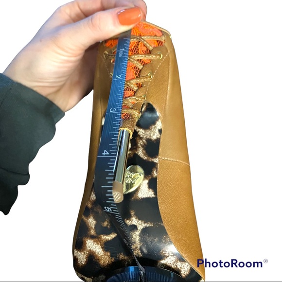 Betsey Johnson | EUC tan stilettos with coral lace and tie in back - Picture 7 of 7